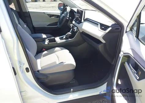 2024 Toyota Rav4 Xle from USA, damaged, VIN 2T3W1RFV3RC265116